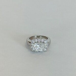 Elegant Bold Platinum Diamond Women's Ring